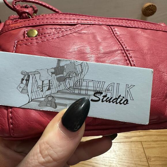 Catwalk Studio Convertible Wristlet Bag NEW WITH TAGS - Picture 6 of 7